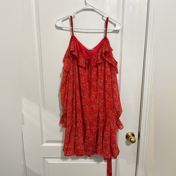 Fate Ditsy Red Floral Print Cold Shoulder Ruffle Dress size S - Picture 2 of 14